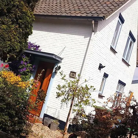 De Rijnban Holiday home *